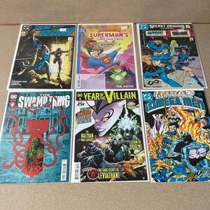DC comic book bundle